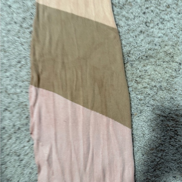 Monrow Peach Ribbed Knit dress sz s - Picture 3 of 5